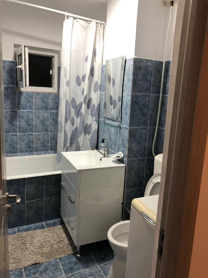 Apartament Targoviste In Regim Hotelier Cu 2 Camere Zewnętrze zdjęcie